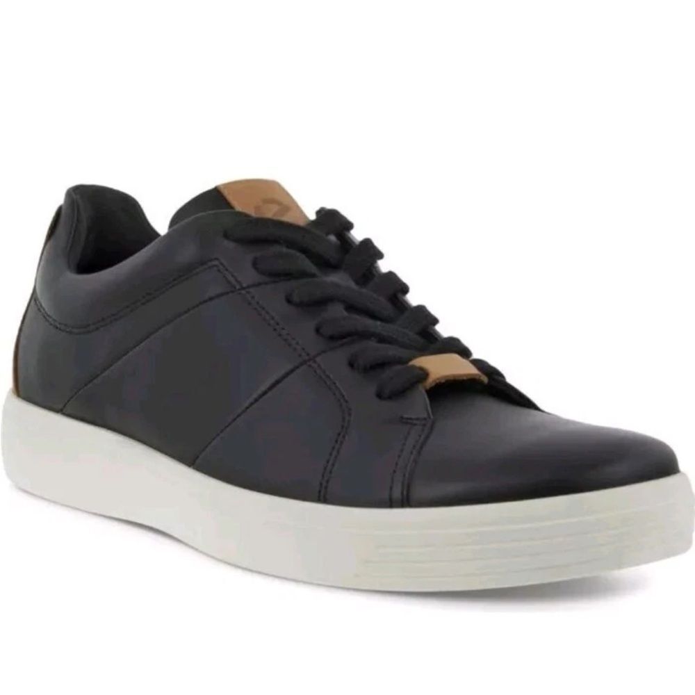 Ecco Men's Black and Tan Sneakers